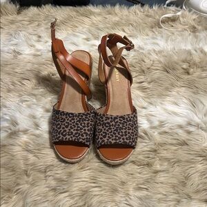 Old Navy Tan Leopard Print Women's Sandals